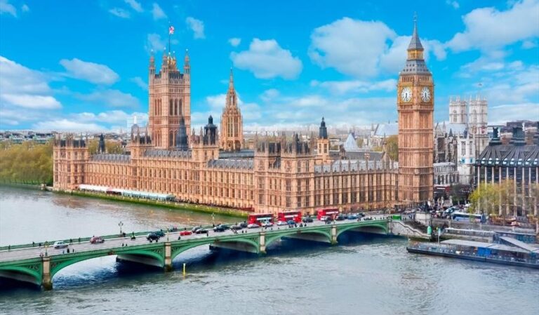 Cử nhân liên kết với Đại học Westminster